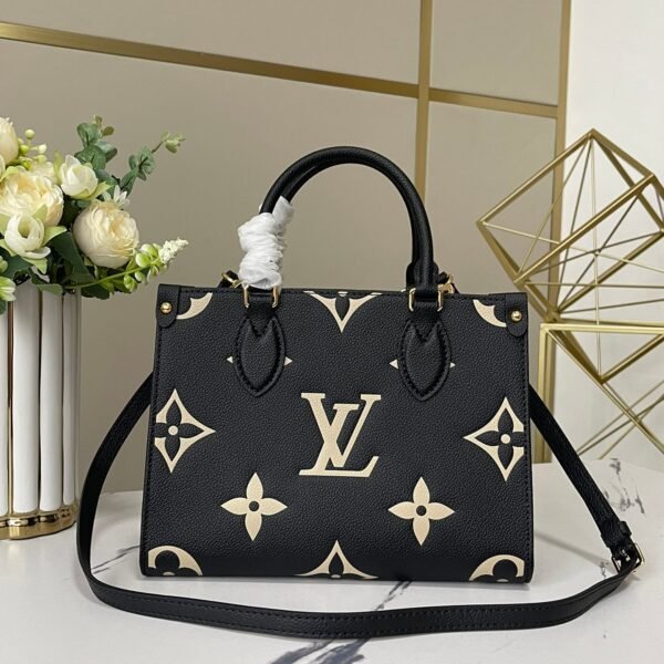 LOUIS VUITTON   M45659