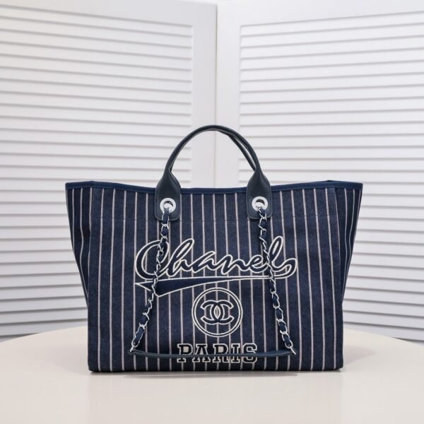 Chanel new beach bag denim bag navy blue 67178-7size: 48*38*30*14cm