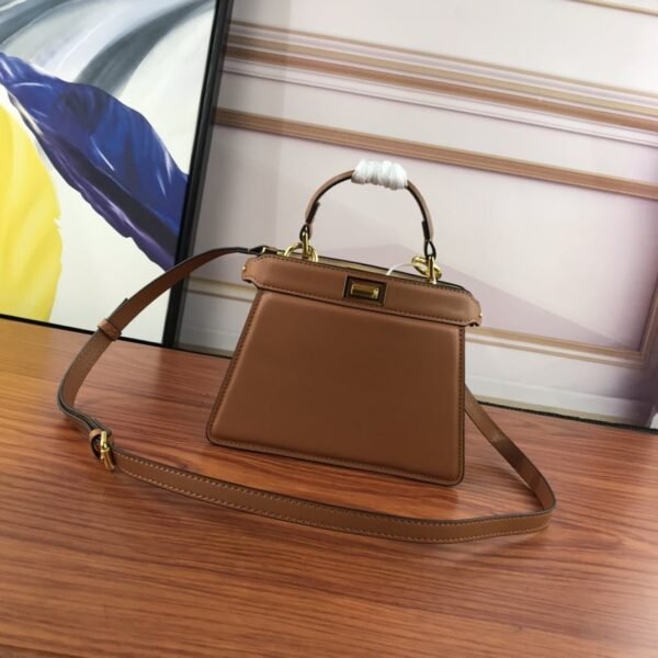 FENDI PeekaboolseeuPetite 0778 Brown size: 20*15.5*11CM