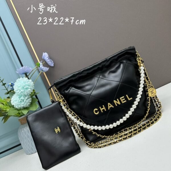 CHANEL Pearl garbage bag black size: 23*28*22*7cm