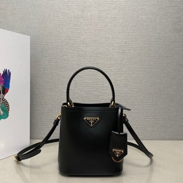Prada Panier Plain cowhide Bucket bag black size: 15*16*9.5cm