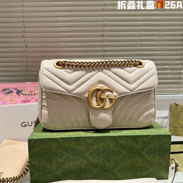 GUCCI / GG marmont cowhide cream white size: 26*14m