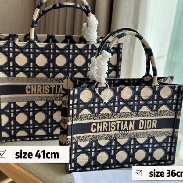 Dior Three-dimensional embroidery Book 23 tote shopping bags size: 26.5*21/36*28/41*35cm