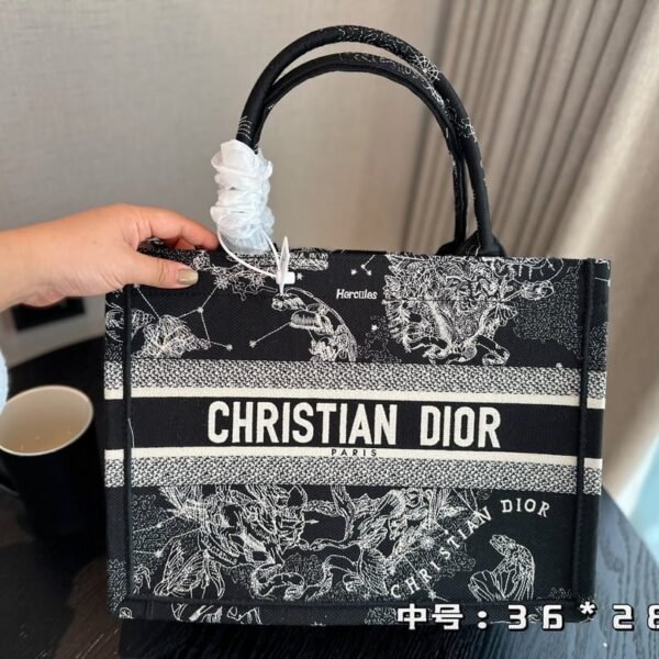 Dior Three-dimensional embroidery Book tote shopping bags black size:  26.5*21cm/36*28 cm/41*35cm