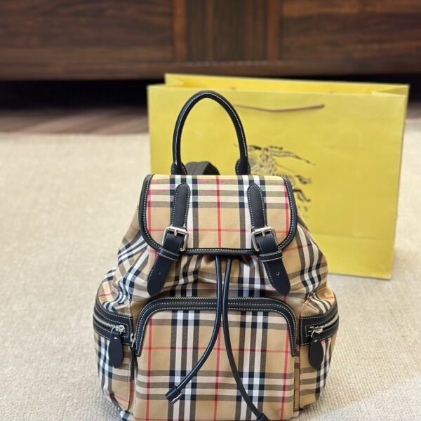 Burberry THE RUCKSACK