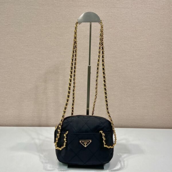 Prada vintage Nylon handmade shoulder bag 1bd632 size: 19*14*6cm