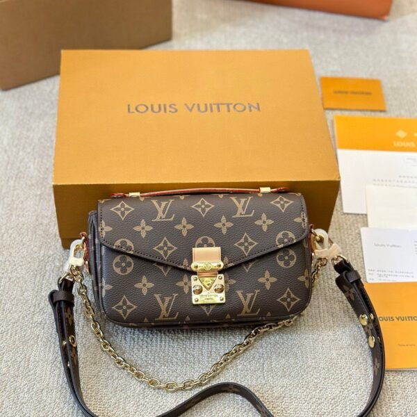 Lv Pochette Metis East west Mini